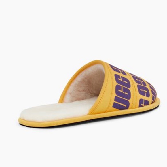 UGG Men's SCUFF GRAPHIC BAND SLIPPERS Color:PURPLE/ YELLOW - Picture 2 of 6